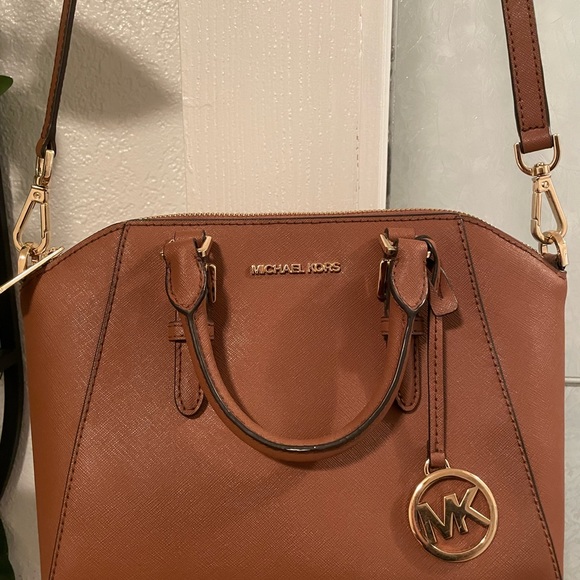 Michael Kors Purse - Picture 2 of 6